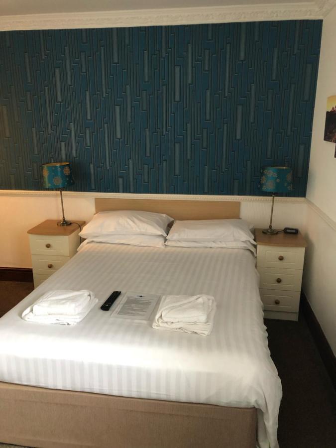 Boathouse 2* Holyhead